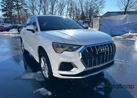 2020 Audi Q3 Premium z USA, uszkodzony, nr VIN WA1AECF32L1030425